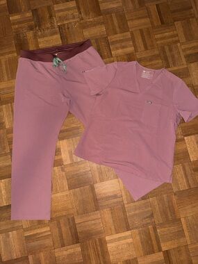 Figs Mineral Mauve scrub set size XL/XL